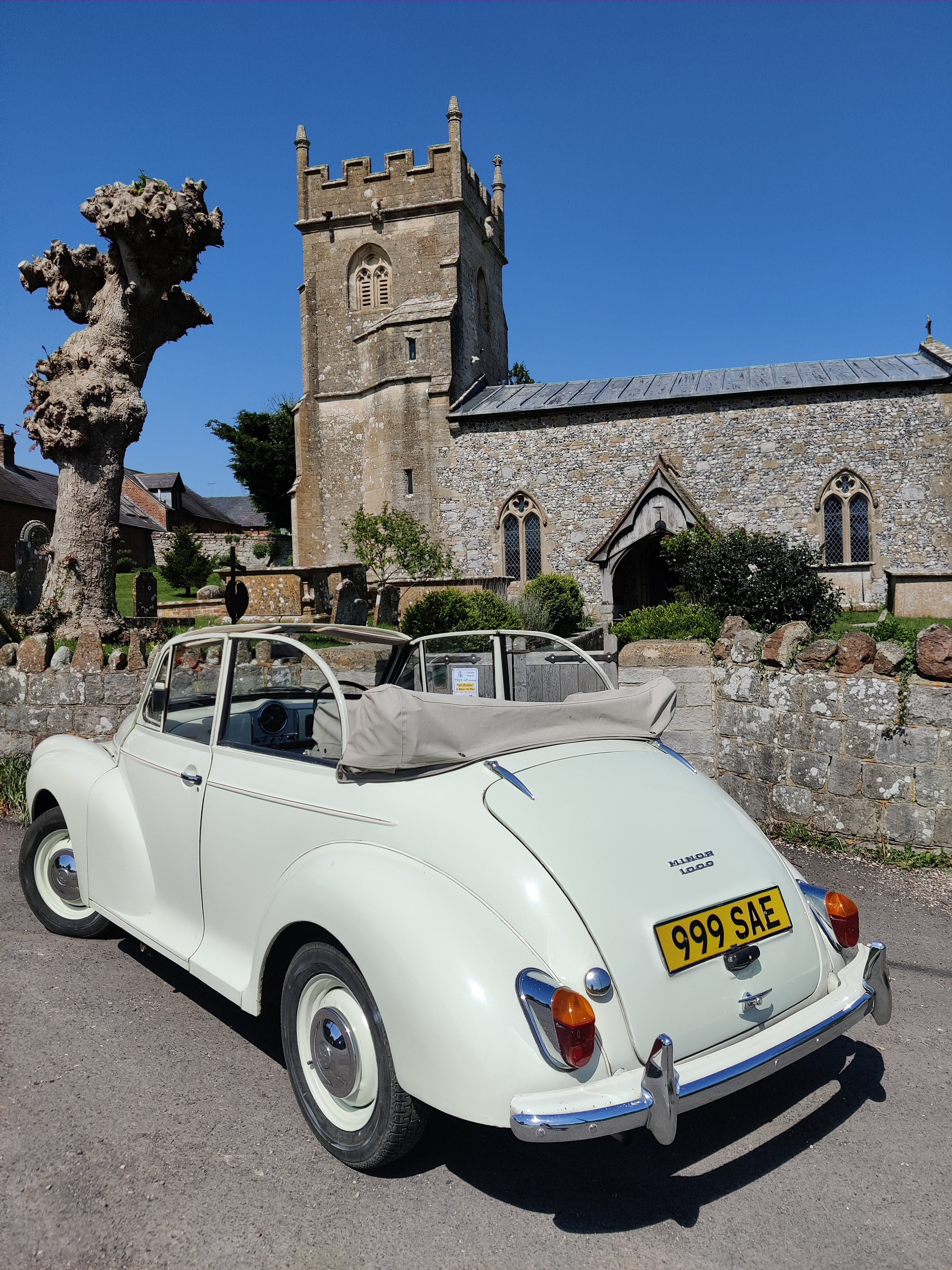 Annie the Morris Minor